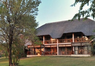 Cresta Mowana Safari & Resort