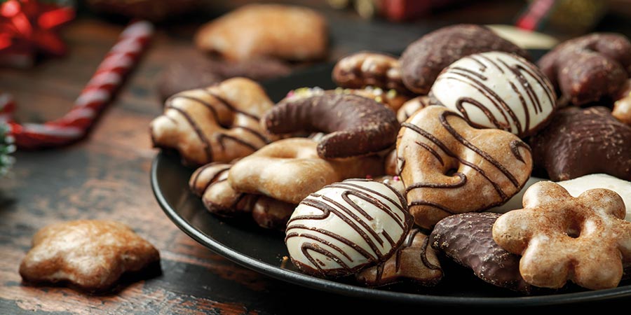 Learning how to make authentic gingerbread